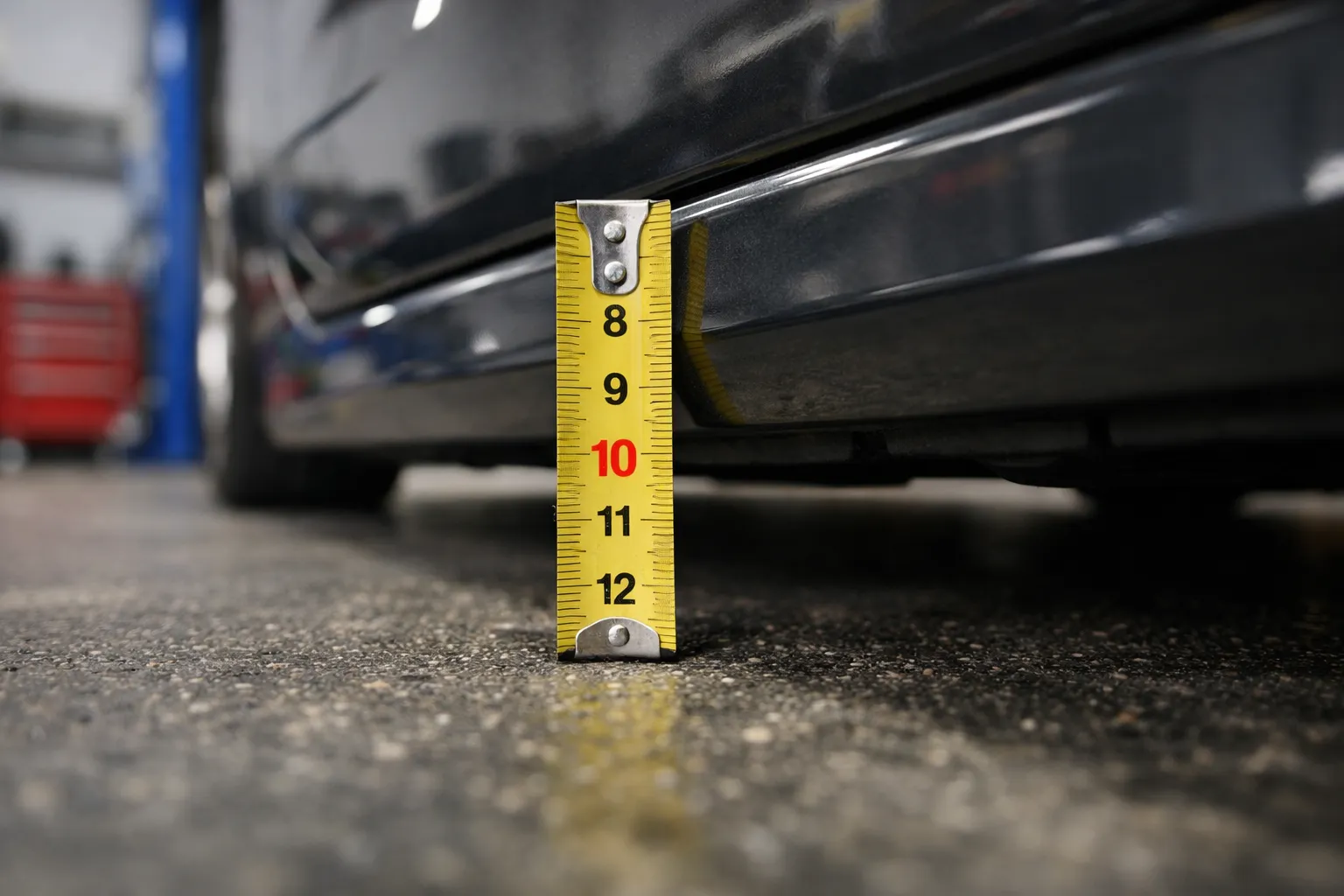 Carro Rebaixado: O que a Lei Permite e Como Legalizar a Suspensão (Guia 2026)